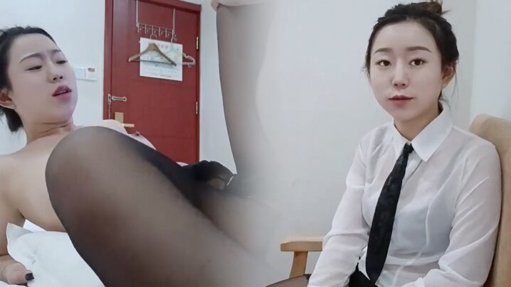 甜甜卖保险女郎强制用身体签单让你欲罢不能