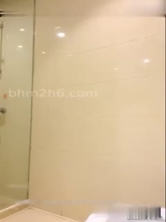 奶茶店勾引高中生我丑吗那你摸一下姐姐的胸